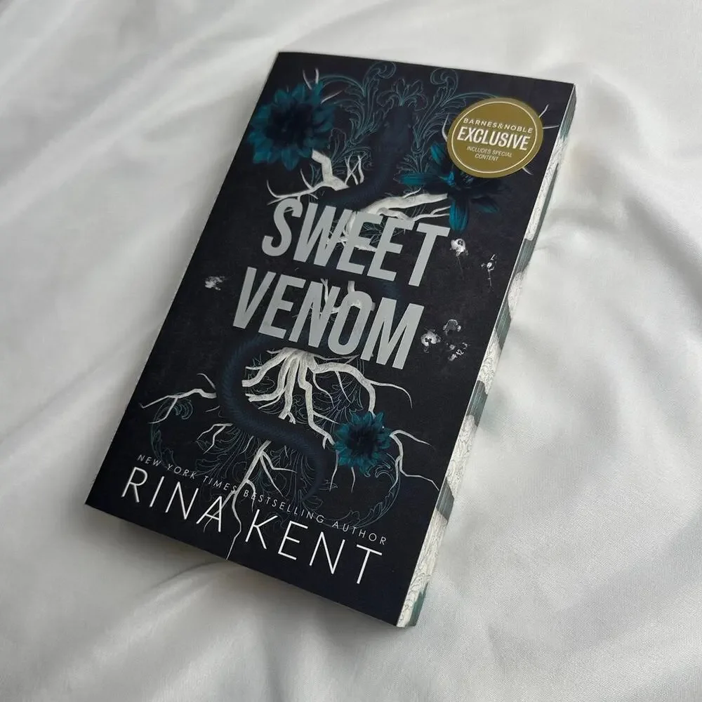 SIGNED Sweet Venom Rina Kent B&N Exclusive Sprayed Edges Paperback New